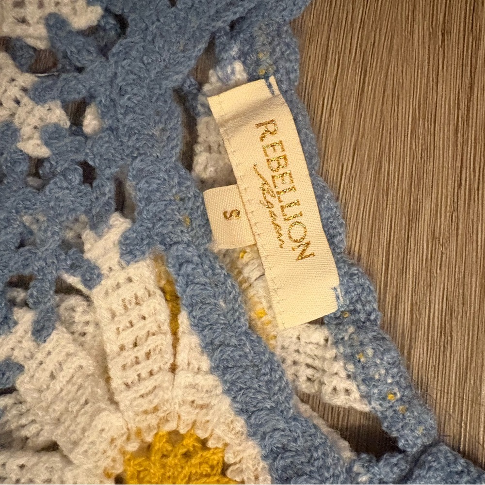 Rebellion Crochet Daisy Camisole - Blue, White & Yellow - Picture 4 of 4